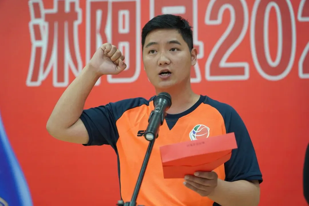 刻苦训练篮球时如何避免受伤的建议_0